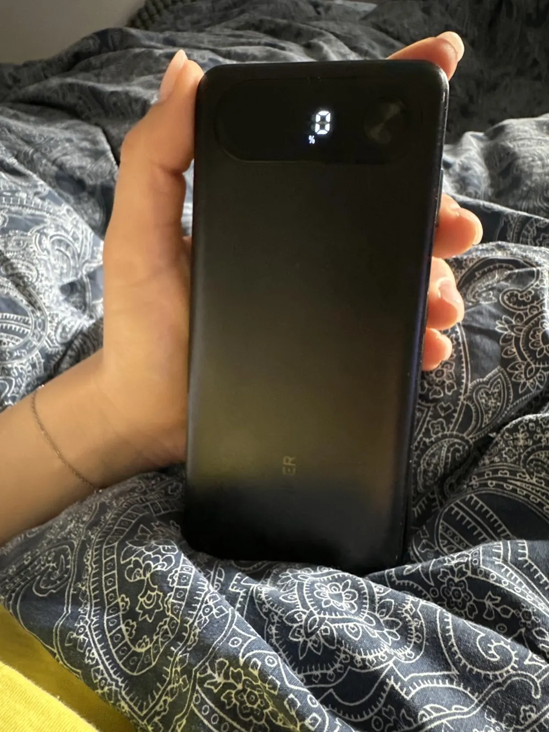 Anker batterie externe 20000 mAh 87W câble intégré