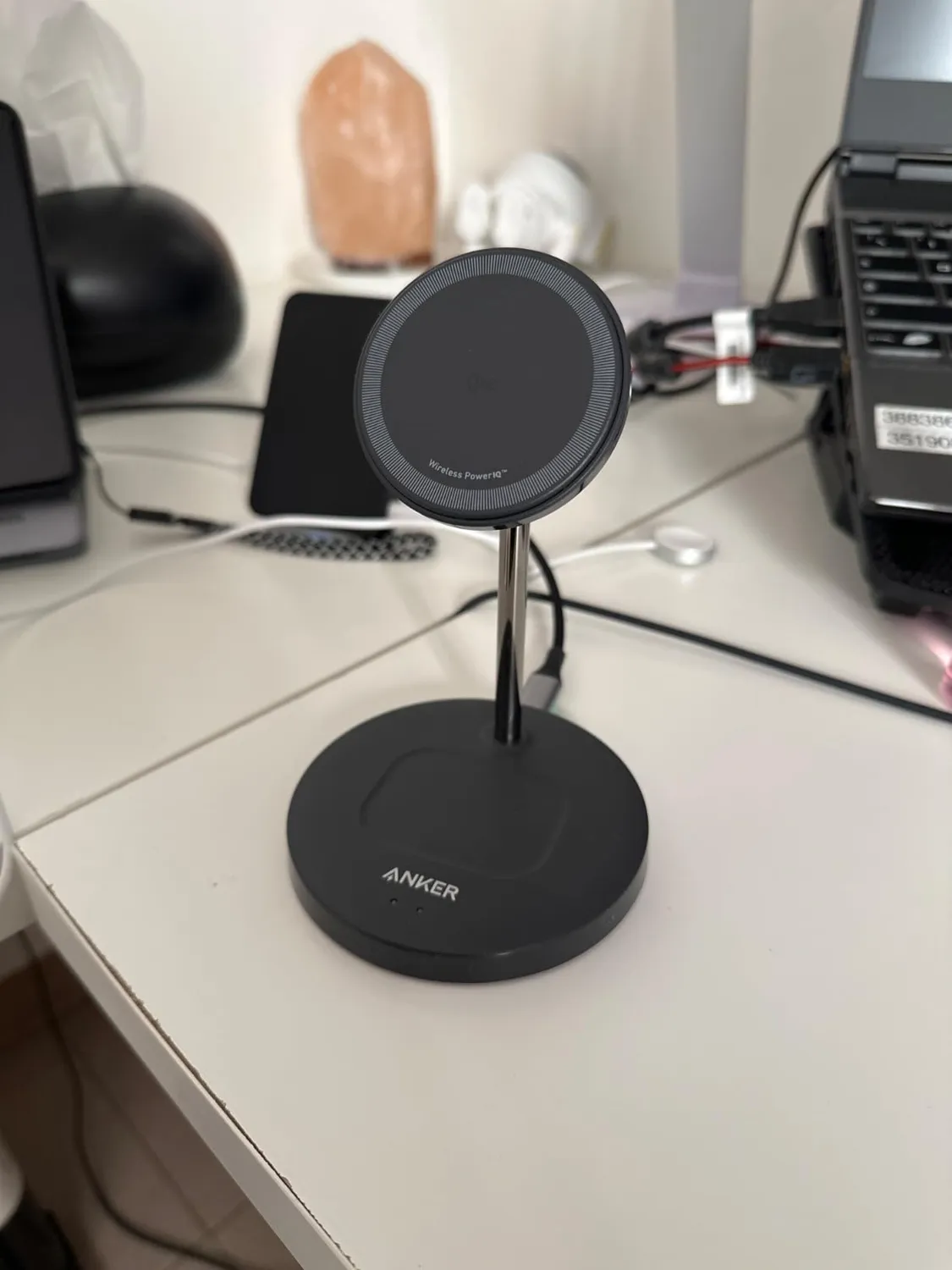 Anker Solix support chargeur induction Qi2 15W 2 en 1
