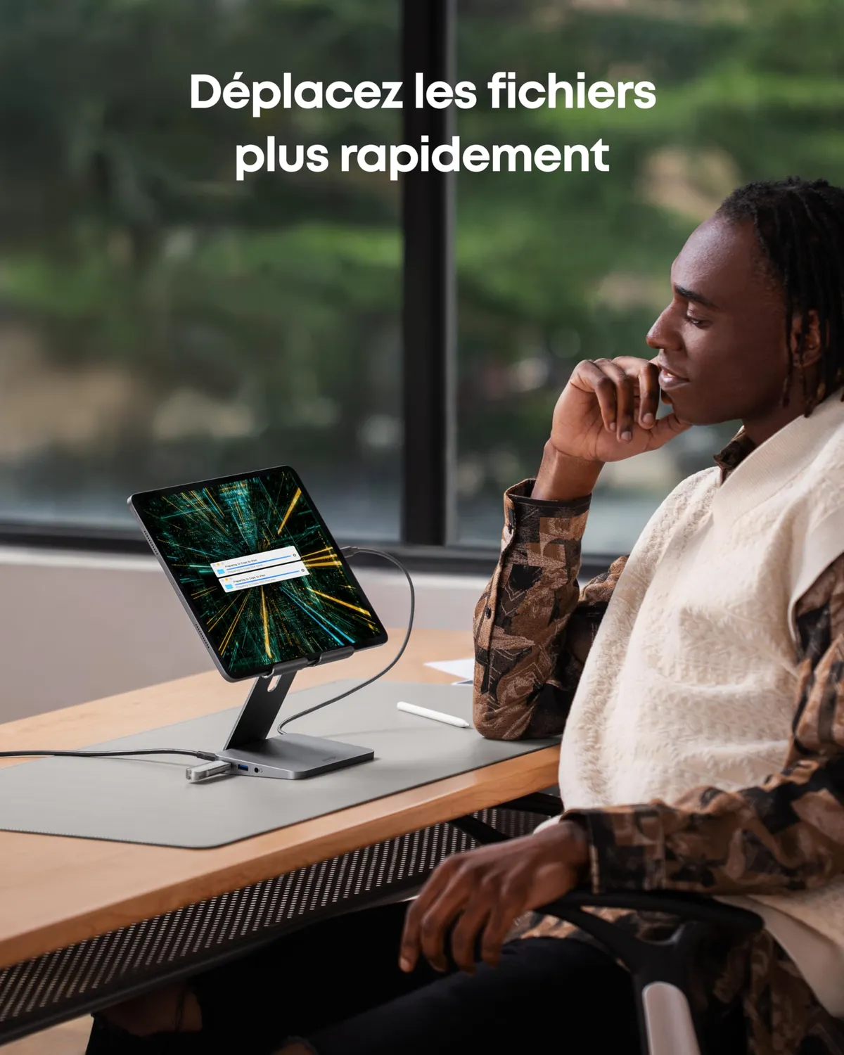 Anker 551 hub USB-C 8 en 1 support tablette